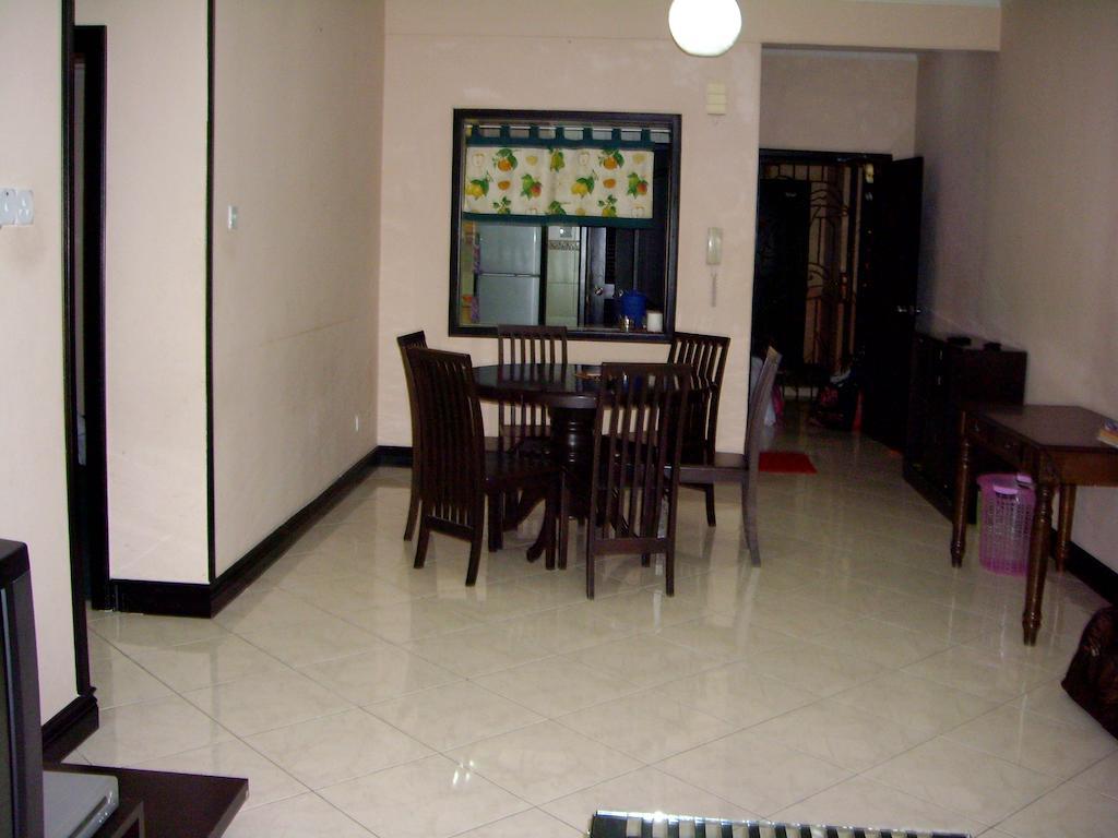 Dorcas Service Apartment - Marina Court Kota Kinabalu Exterior photo