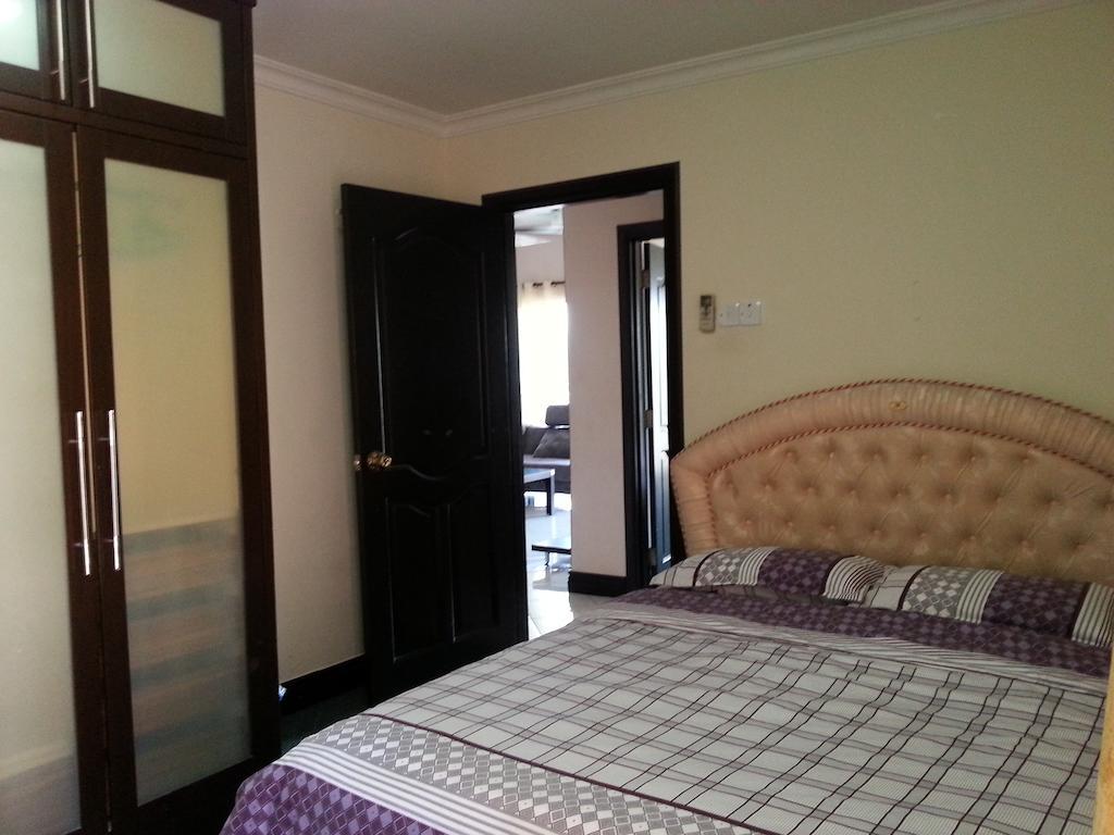 Dorcas Service Apartment - Marina Court Kota Kinabalu Room photo