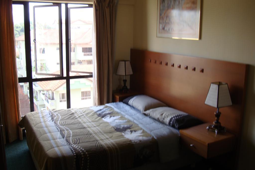 Dorcas Service Apartment - Marina Court Kota Kinabalu Room photo